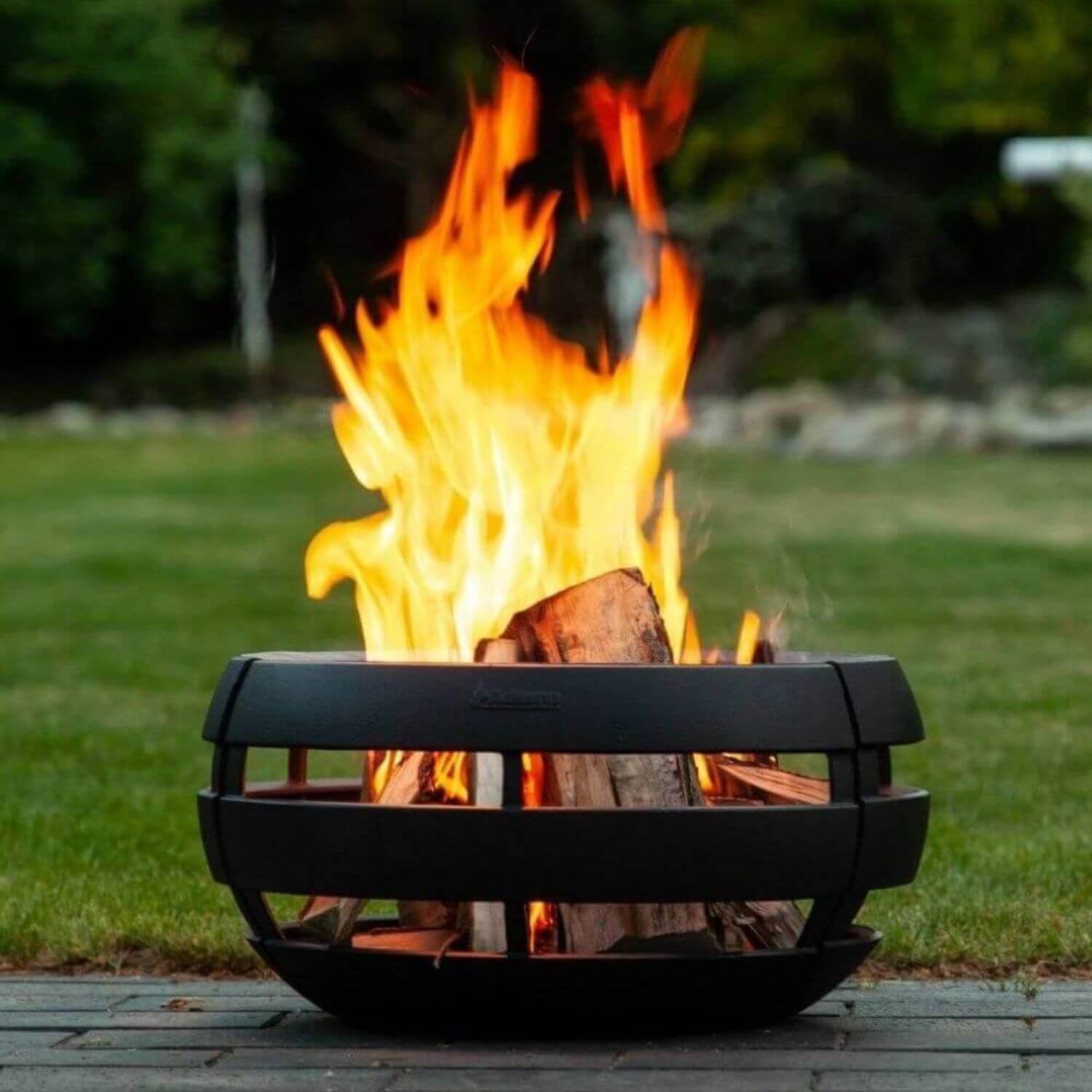 aduro-feuerschale-gusseisen-rund-mit-grillrost image 7