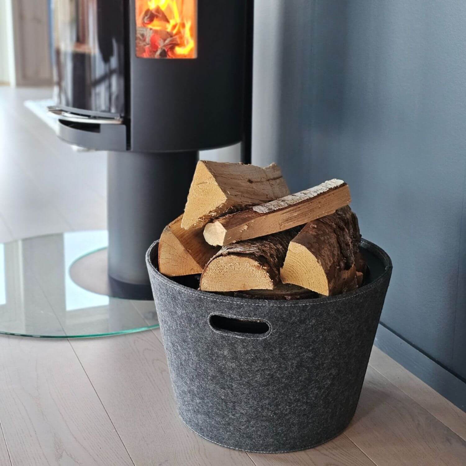 aduro-9-holzkorbset-filz-grau-mit-einsatz-brennholzkorb image 3