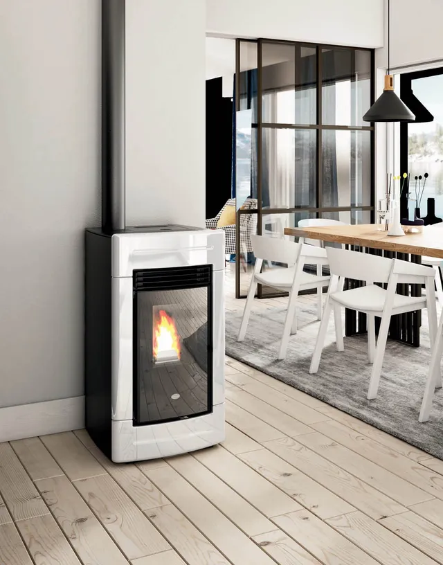 eva-calor-sofia-pelletofen-pelletkamin-automatikbetrieb image 1