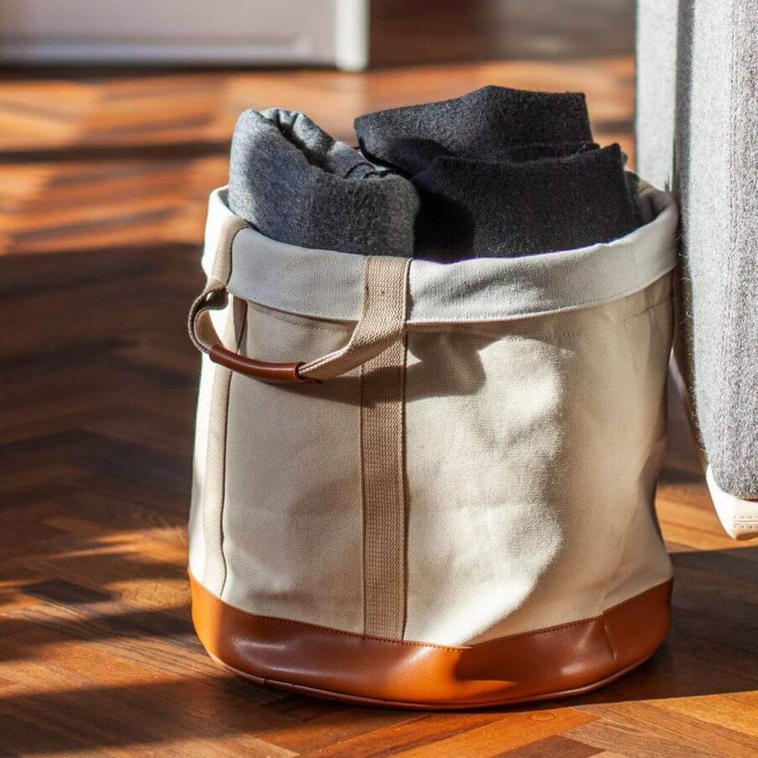 aduro-proline-holztasche-brennholztasche-beige-canvas-leder image 2